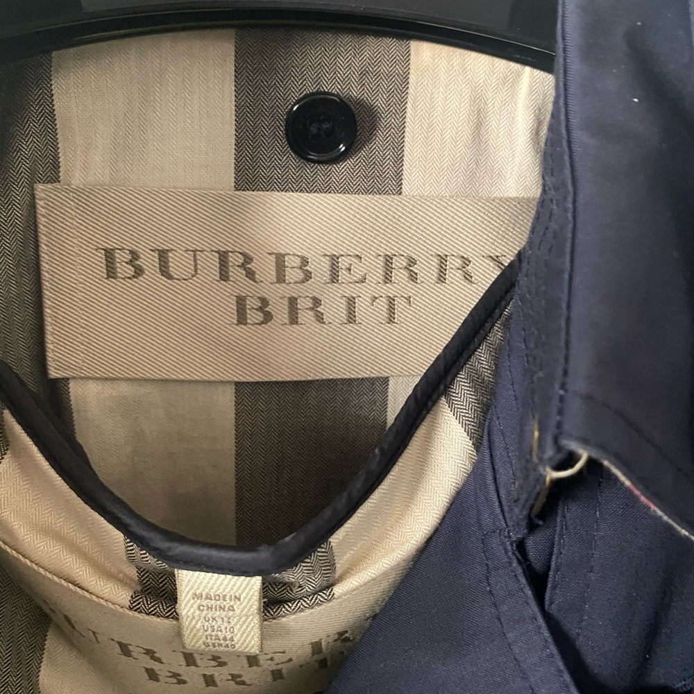 Burberry Brit Navy - Picture 9 of 12